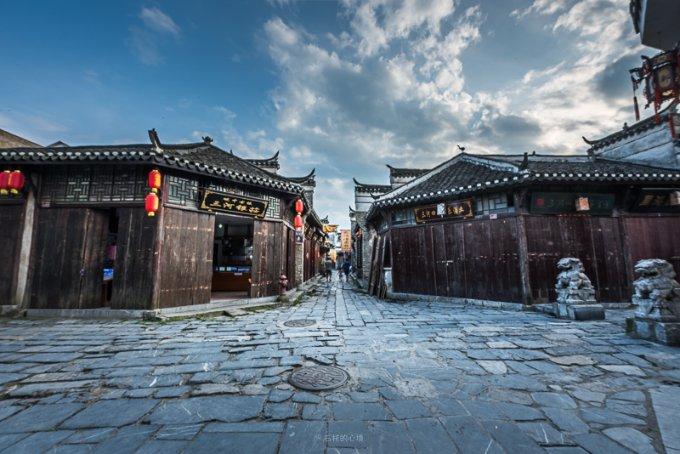了解关于北京服装学院专业问题。亲们,帮帮我。的知识星球,尽享知识盛宴